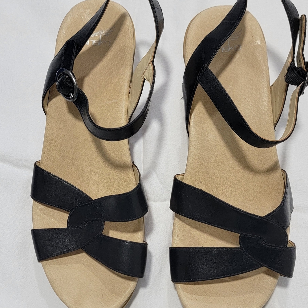 Dansko Black Leather Strappy Sandals NIB